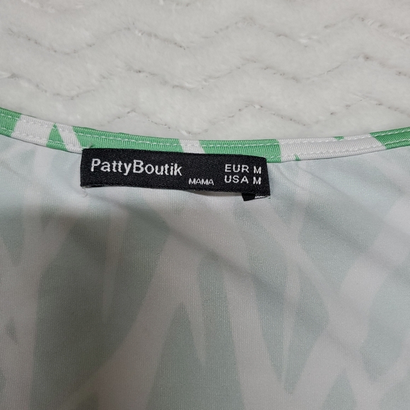 Patty Boutik Medium Meternity Dress Green V Neck Short Sleeve mama - Picture 4 of 4